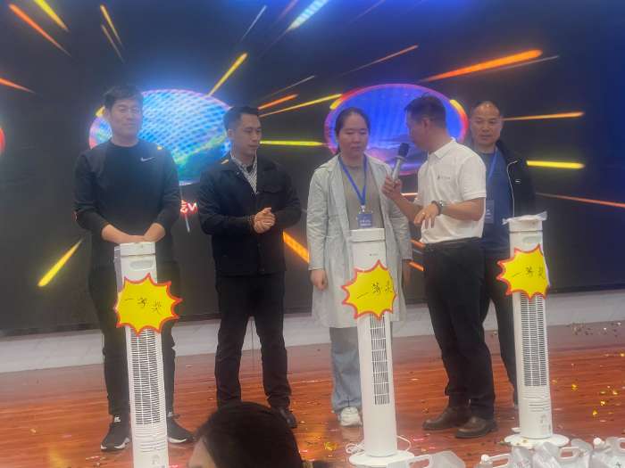 {KS:Field:Title} 第 12 张